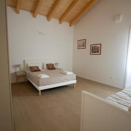 Apartment Altichiero 105